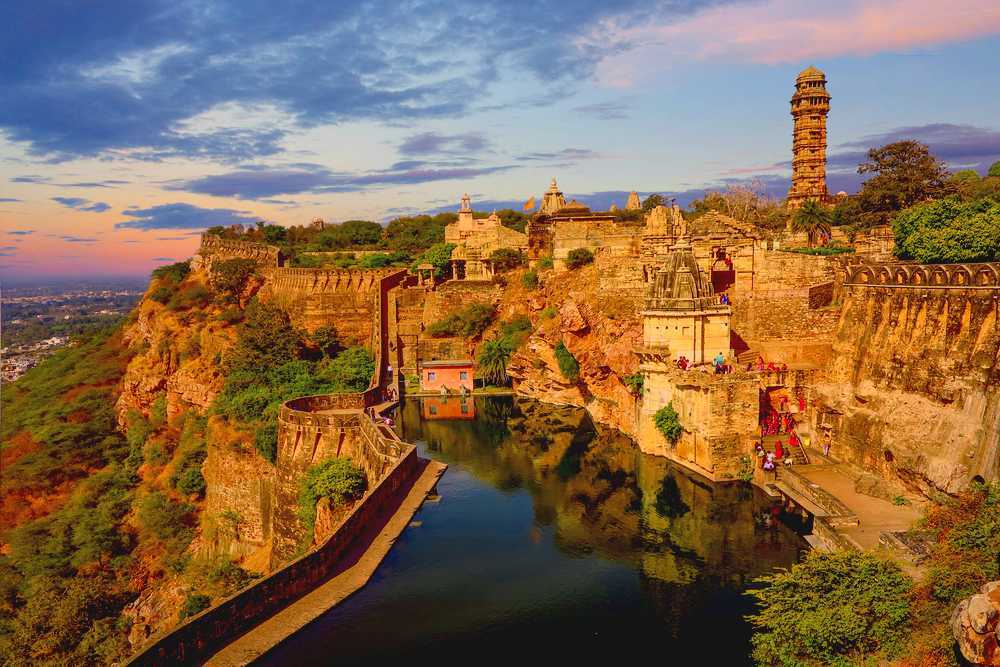 Golden Triangle with Famous Forts of Raj...